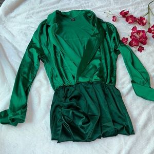 Never worn, beautiful cocktail dress.